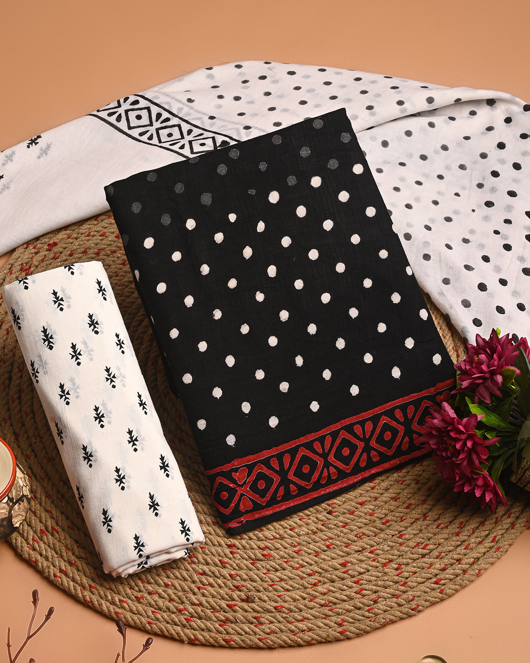 New Black and White Cotton Suit With Cotton Dupatta EACOTMU68